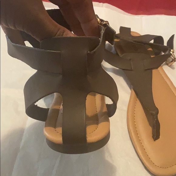 Brown Thong Sandals *{like new}* - Picture 5 of 6